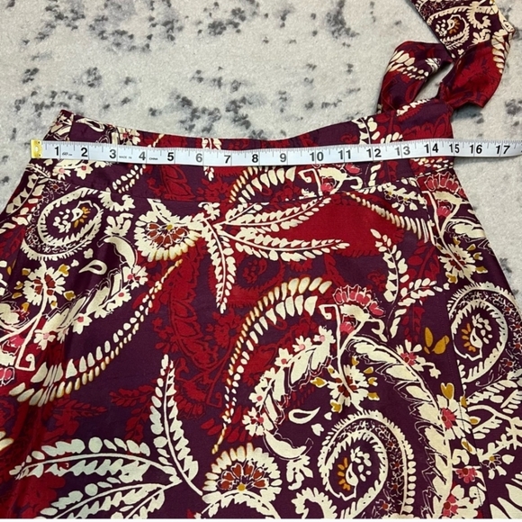 Talbots Maroon Printed Bohemian Wrap Skirt, size 2P, Women’s - Picture 3 of 6